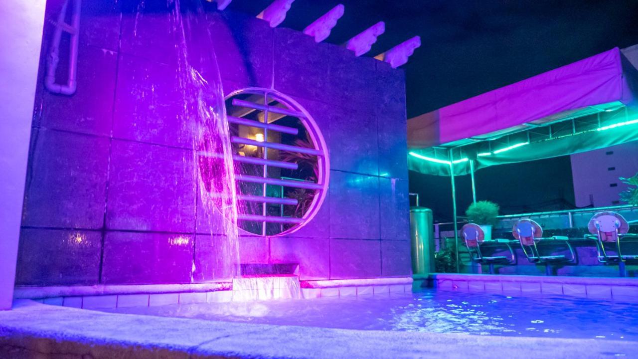 Fields Palace Hotel アンヘレス エクステリア 写真