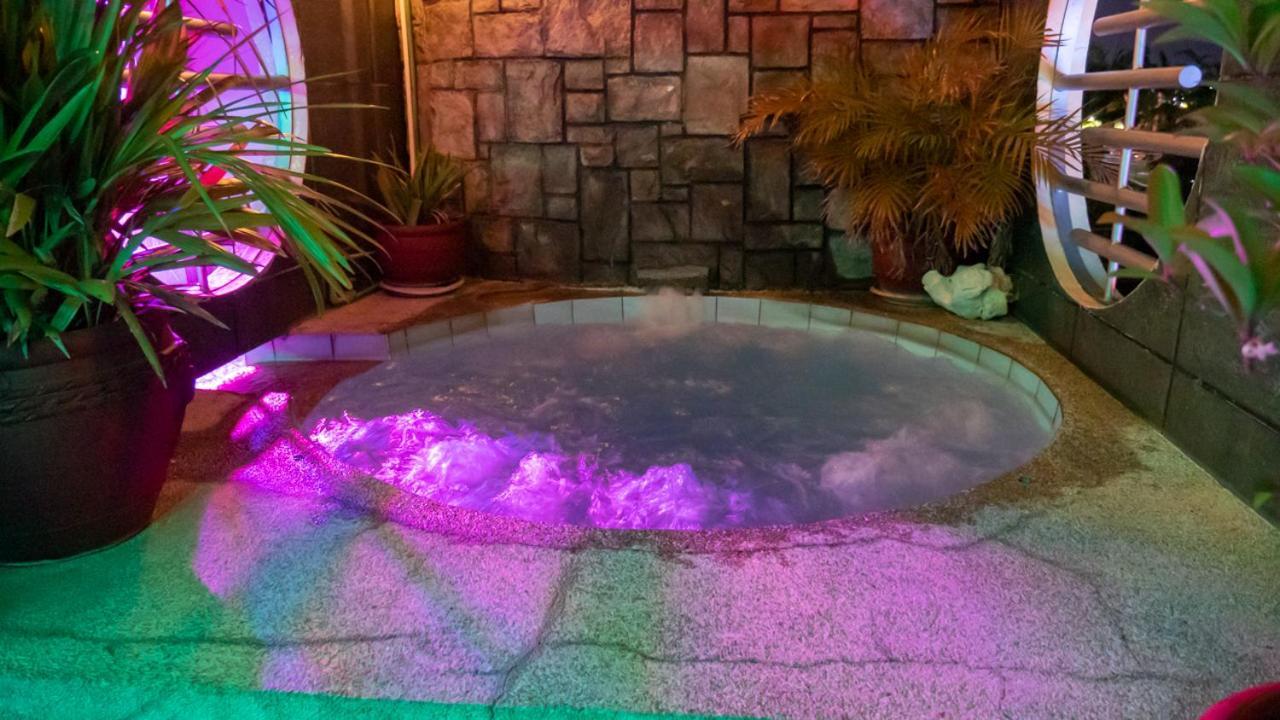 Fields Palace Hotel アンヘレス エクステリア 写真